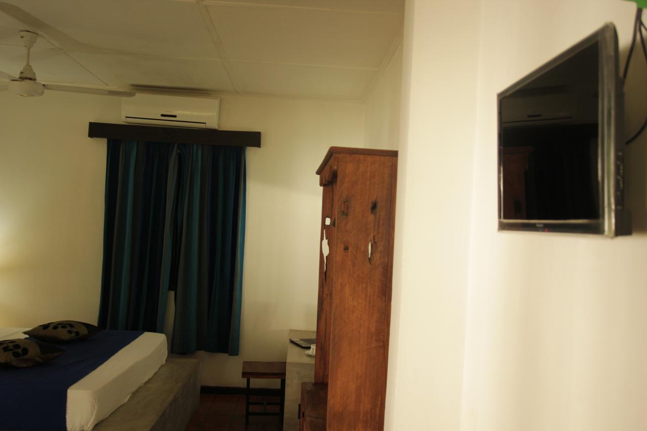Dambulu Oya Family Park Hotel Dambulla Exterior photo