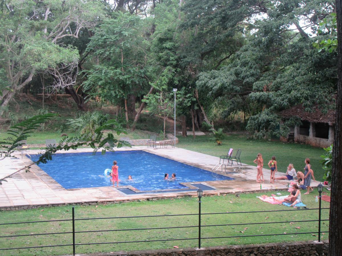 Dambulu Oya Family Park Hotel Dambulla Exterior photo